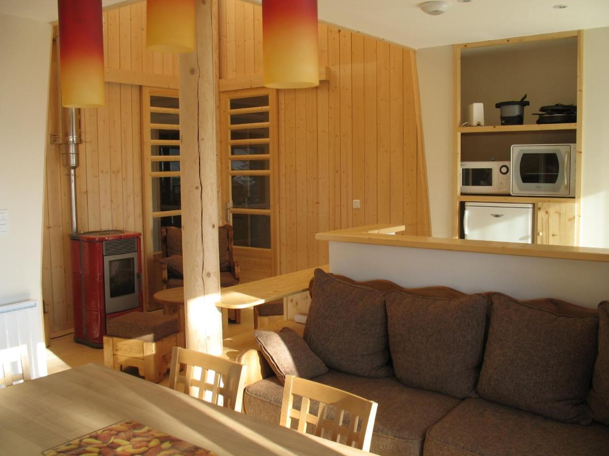 Les Loges Du Jura 4 Etoiles Nanchez Exterior foto